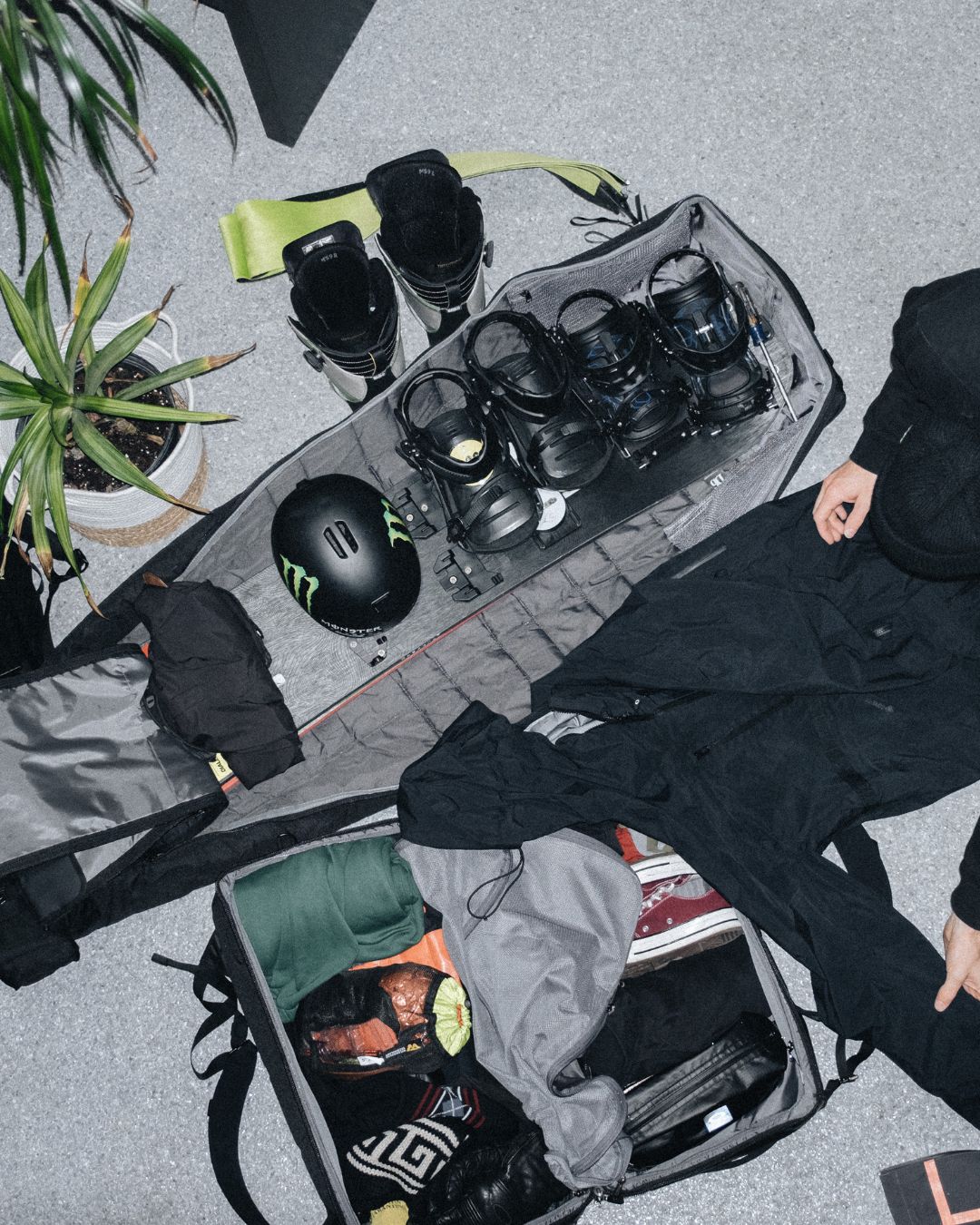 What to pack for a Snowboard Trip in Banff