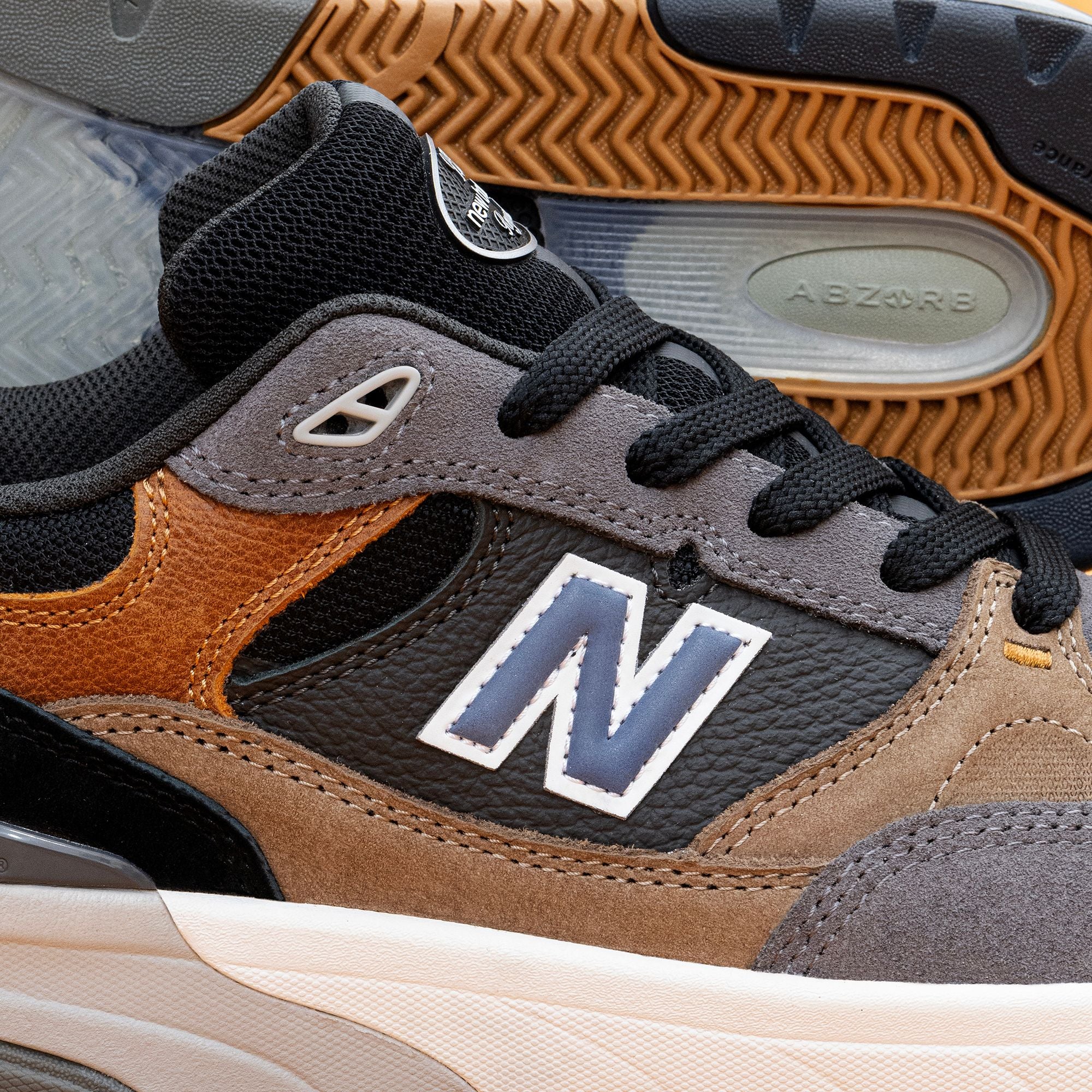 NB Numeric Andrew Reynolds 933