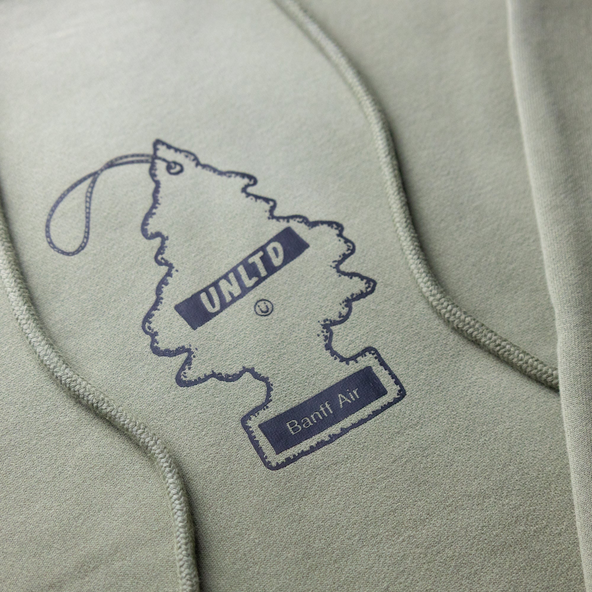 Eau de Banff Hoodie