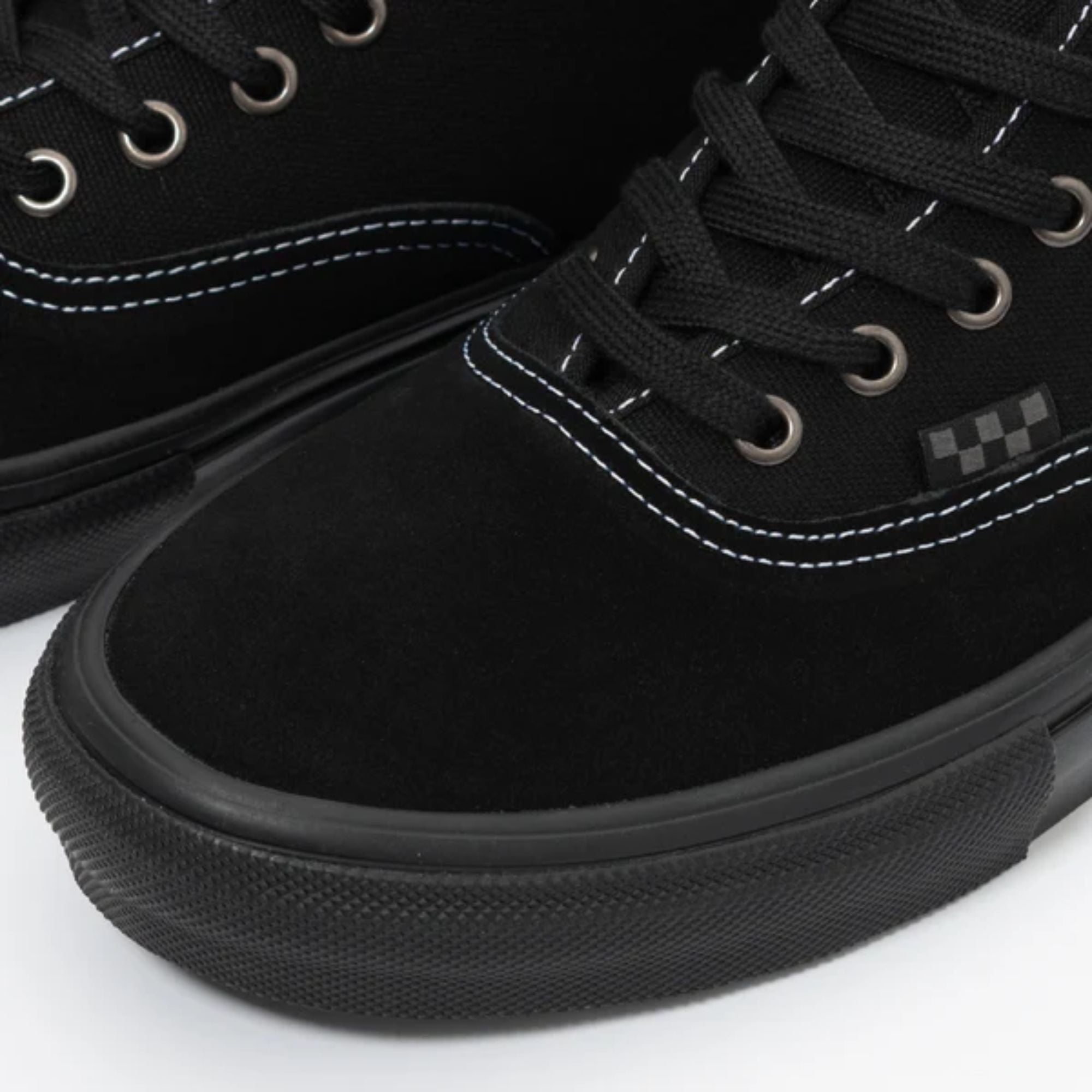 Skate Authentic Mid Shoe
